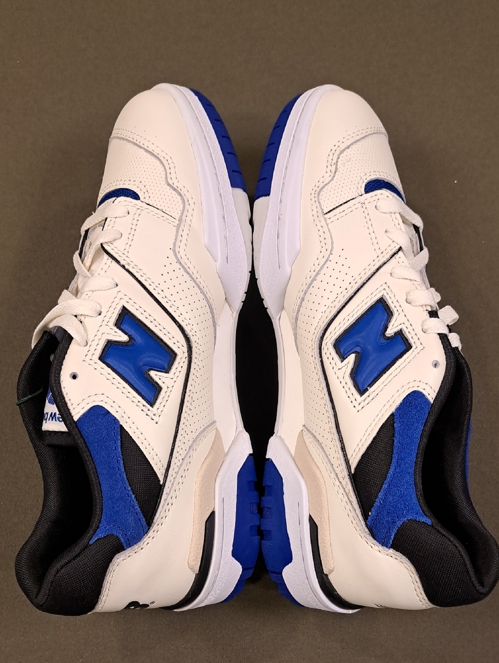 New Balance 550 - Color: Sea Salt/Team Royal - Size: Men 9 - Picture 6 of 11
